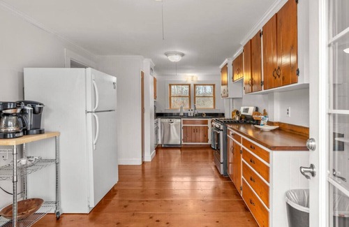 East Harwich Casa | Cozy Large Home in Harwich with Patio near Wequassett Resort