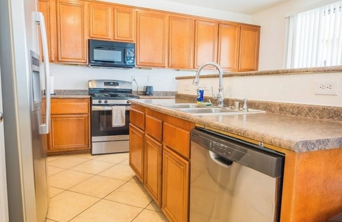 North Las Vegas Casa | Cozy Las Vegas home! Family friendly! Sleeps 8