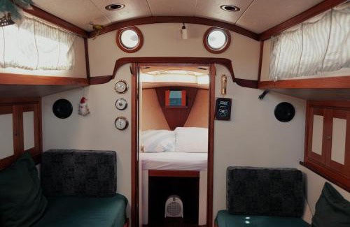 Lapa Alquiler De Eote | Cozy Lisbon Marina Sleepaboard - Sail Away