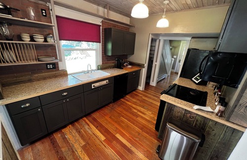 Wallace Casa | Cozy lodging with ample parking