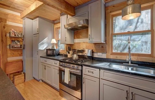 Zionville Cabina | Disfruta de las montañas en Dancing Bear Cabin