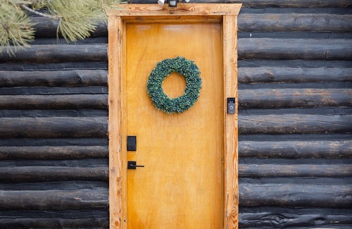 St. Anthony Cabina | Cozy Log Cabin w/Hot Tub