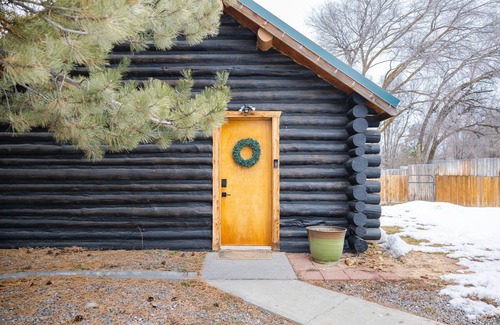 St. Anthony Cabina | Cozy Log Cabin w/Hot Tub