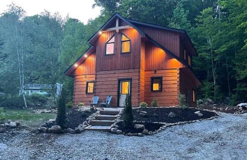 Faraday Chalet De Esquí | Cozy Log Cabin with Lake Access