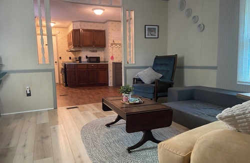 Granville County Casa | Cozy mobile home in charming Oxford, NC