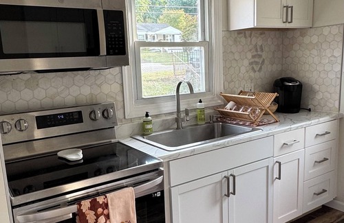 Jefferson Manor Casa | Cozy Modern Comfort Near Old Town Alexandria