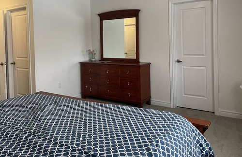 Carrying Place Casa | cozy modern cottage with soaker tub and fireplace