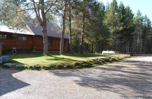 Coram Casa | “Cozy Mountain Home just 5 minutes from Glacier Park”