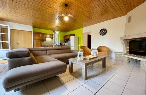 Saint-Julien-Molhesabate Cabaña | Casa rural con jardín privado en entorno natural - H3