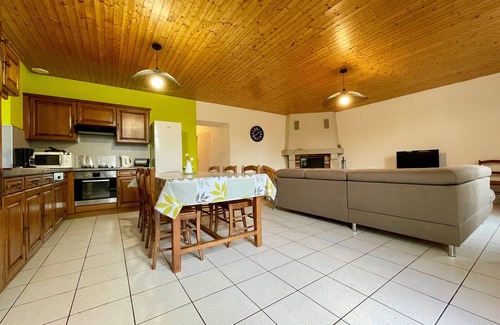 Saint-Julien-Molhesabate Cabaña | Casa rural con jardín privado en entorno natural - H3