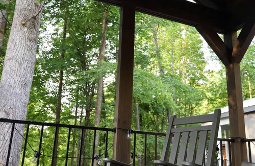 Bryson City Cabina | Cozy Nantahala Tiny Home Retreat Near Nantahala and Bryson City