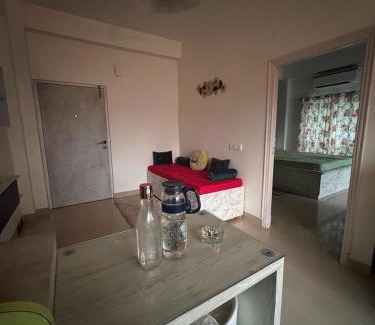 Kolkata Apartamento | Cozy nest with sky view