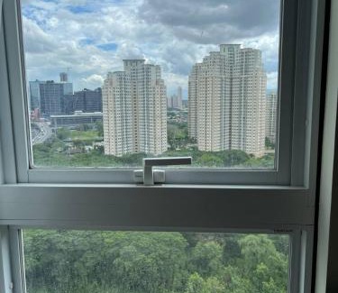 Ugong Apartamento | Cozy Nook in the City