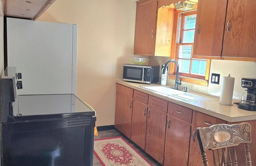 North Tonawanda Apartamento | Cozy North Tonawanda Apt—15 min to Niagara Falls, 25 min to Buffalo Airport
