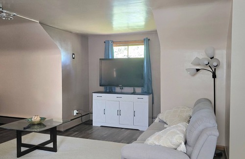 North Tonawanda Apartamento | Cozy North Tonawanda Apt—15 min to Niagara Falls, 25 min to Buffalo Airport