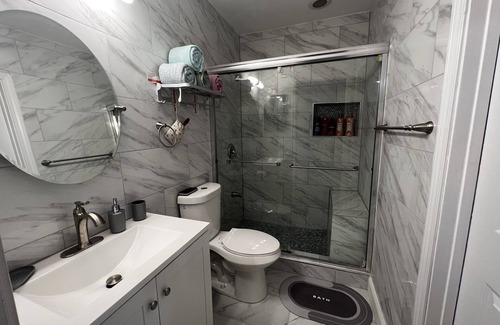 Sterling Casa | Cozy Oasis, 6 Miles from IAD, 25 Miles from Washington DC