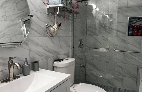 Sterling Casa | Cozy Oasis, 6 Miles from IAD, 25 Miles from Washington DC