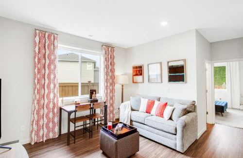 Port Orchard Apartamento | Cozy Oasis in Port Orchard - Private 1BR Suite with Trails