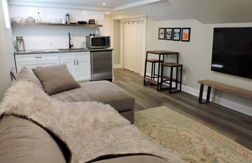 Bonnycastle Apartamento | Cozy Oasis In The Highlands with Pool