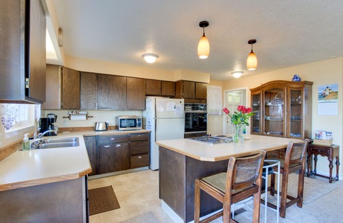 Roads End Apartamento | Cozy Oceanview Home with the Best Vistas in Road's End - Dogs Welcome