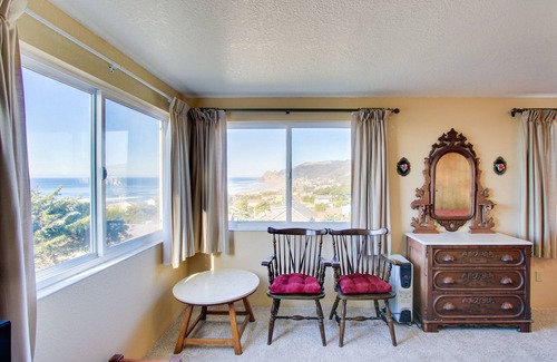 Roads End Apartamento | Cozy Oceanview Home with the Best Vistas in Road's End - Dogs Welcome