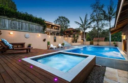 Anstead Apartamento | Cozy One Room with Massive Pool