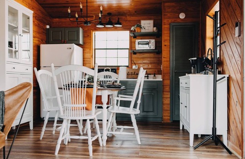 Dawsonville Cabina | Cozy, Peaceful Cabin Hideaway in North Georgia