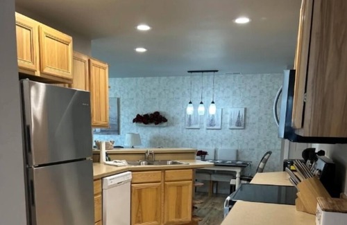 Bozeman Apartamento | Cozy place with ski resorts within miles. Hot springs 7 miles away.