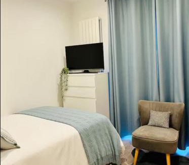 Moffat Casa | Cozy Private Access Room