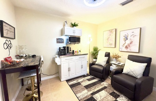 Orlando Apartamento | Cozy Private Apartment - Stylish & Spotless — No sharing areas