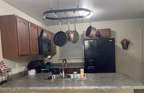 Northeast El Paso Casa | Cozy private home, great for large families, conveniently located!