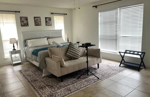 Milton Casa | Cozy Private Room in Milton near Beaches