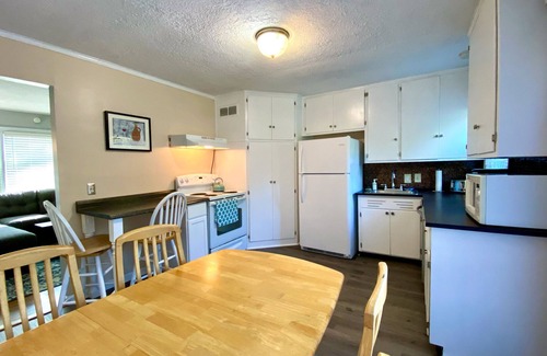 Merriam Casa | Cozy Ranch Close to everything