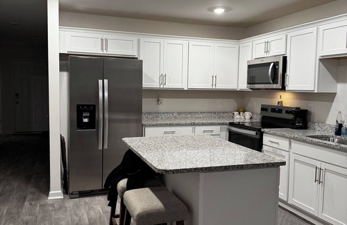 Wilson Casa | Cozy + Relaxing Newly built in 2025 3BR, 2BA Near Everything!