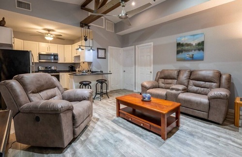 Forest City Casa | Cozy Renovated Retreat with Tranquil Outdoors