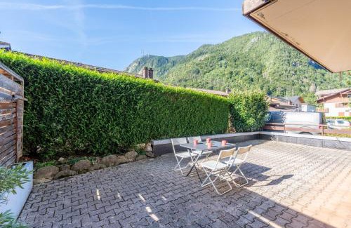 Thones Apartamento | Cozy renovated apartment, large terrace & near city center