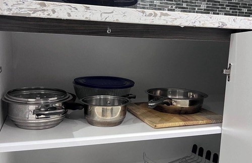 Whitby Apartamento | Cozy Retreat Great for Short/Long Term Stays.