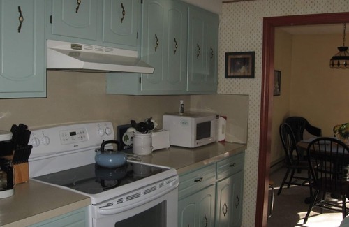 Stoneham Condominio | Cozy Retreat, Bañera de hidromasaje, wi-fi, Cerca Kezar Lake, colinda Montañas Blancas