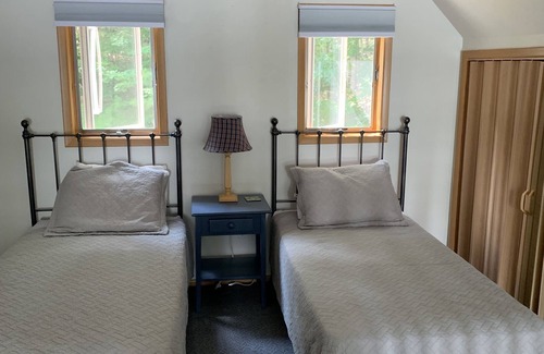 East Wakefield Casa | Cozy retreat on New Hampshire's Balch Lake