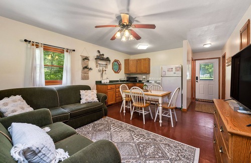Celina Chalet De Esquí | Cozy Retreat on the Obey River near Dale Hollow Lake