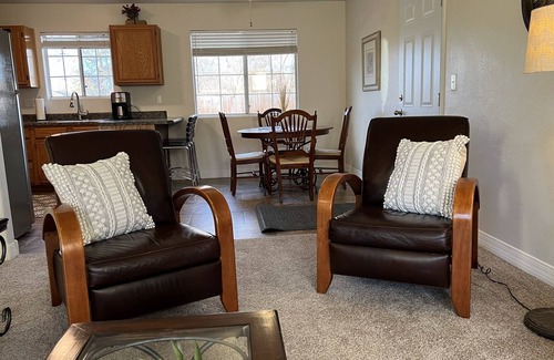 Prescott Valley Casa | Cozy Retreat only 10 minutes from Whiskey Row and Court House Square.