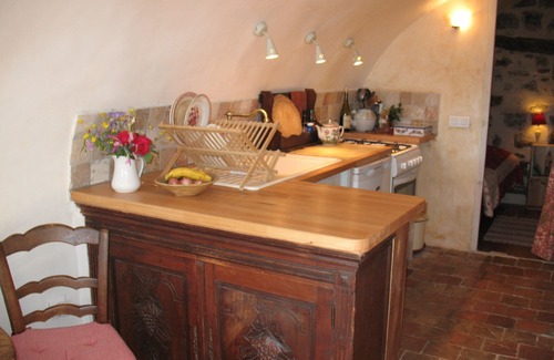 Sauve Apartamento | Escondite romántico y acogedor con vistas al río En Aldea medieval