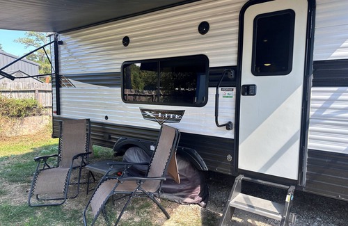 Magnolia Alquiler De RV | Cozy RV Stay · 21ft Trailer with Wi-Fi & Comfort