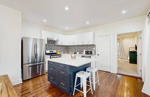 Highland Park Casa | Cozy San Antonio home with Cowboy pool, kitchen, TV & WIFI, great location