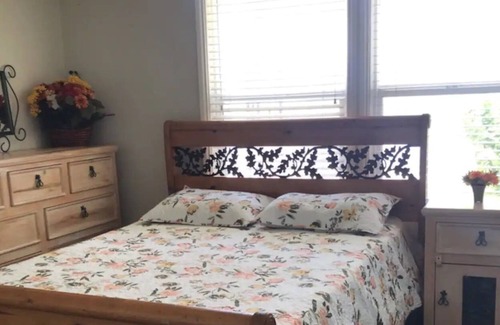 San Bernardino Casa | Cozy SanB Home