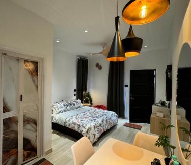 Central Seberang Perai Casa | Cozy Scandinavi Guest room - Queen Bed, Free Netflix, Prime & Wi-Fi Near Bukit Mertajam