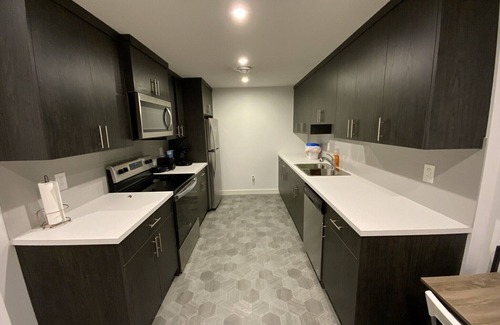 Southeast Calgary Apartamento | Cozy SE APT Suitable for Long Stay