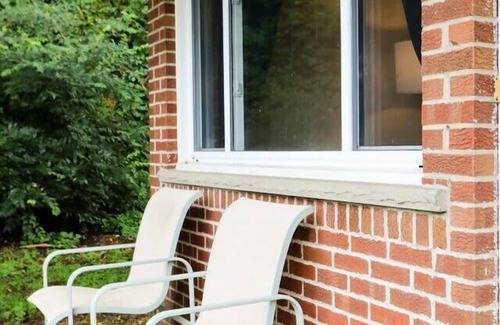 Ann Arbor Casa | Acogedor 2BR aislado en A2 North Side, cerca de la ciudad