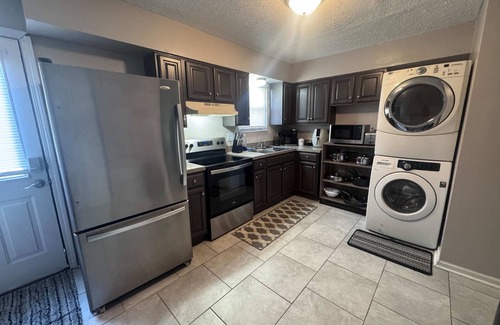 Buechel Casa | Cozy Spacious 2 Bedroom Townhouse Near Bardstown!