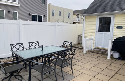 Wildwood Crest Cabaña | Cozy standalone bungalow in Wildwood Crest!